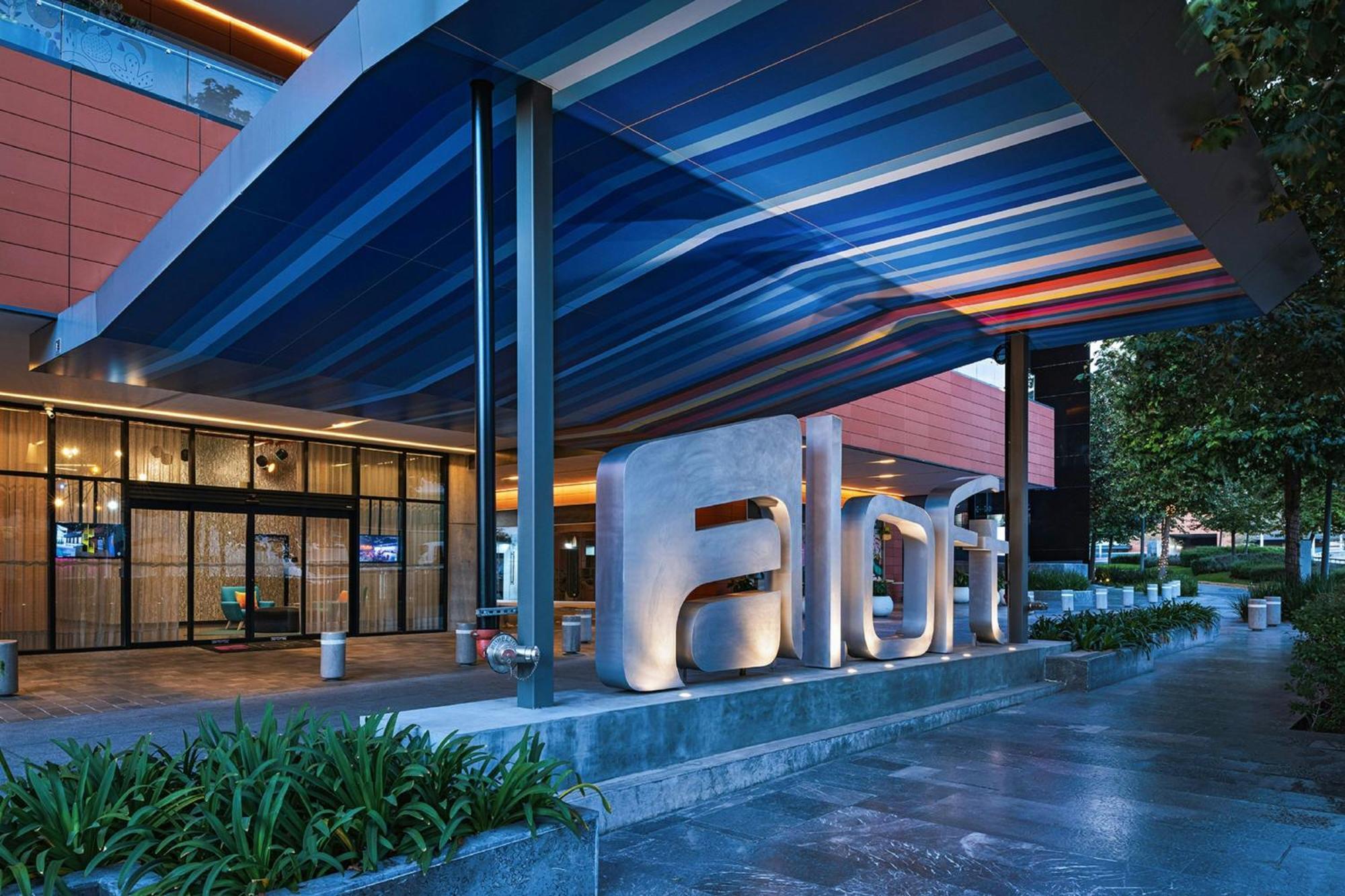Отель Aloft Guadalajara Sur Санта-Анита Экстерьер фото