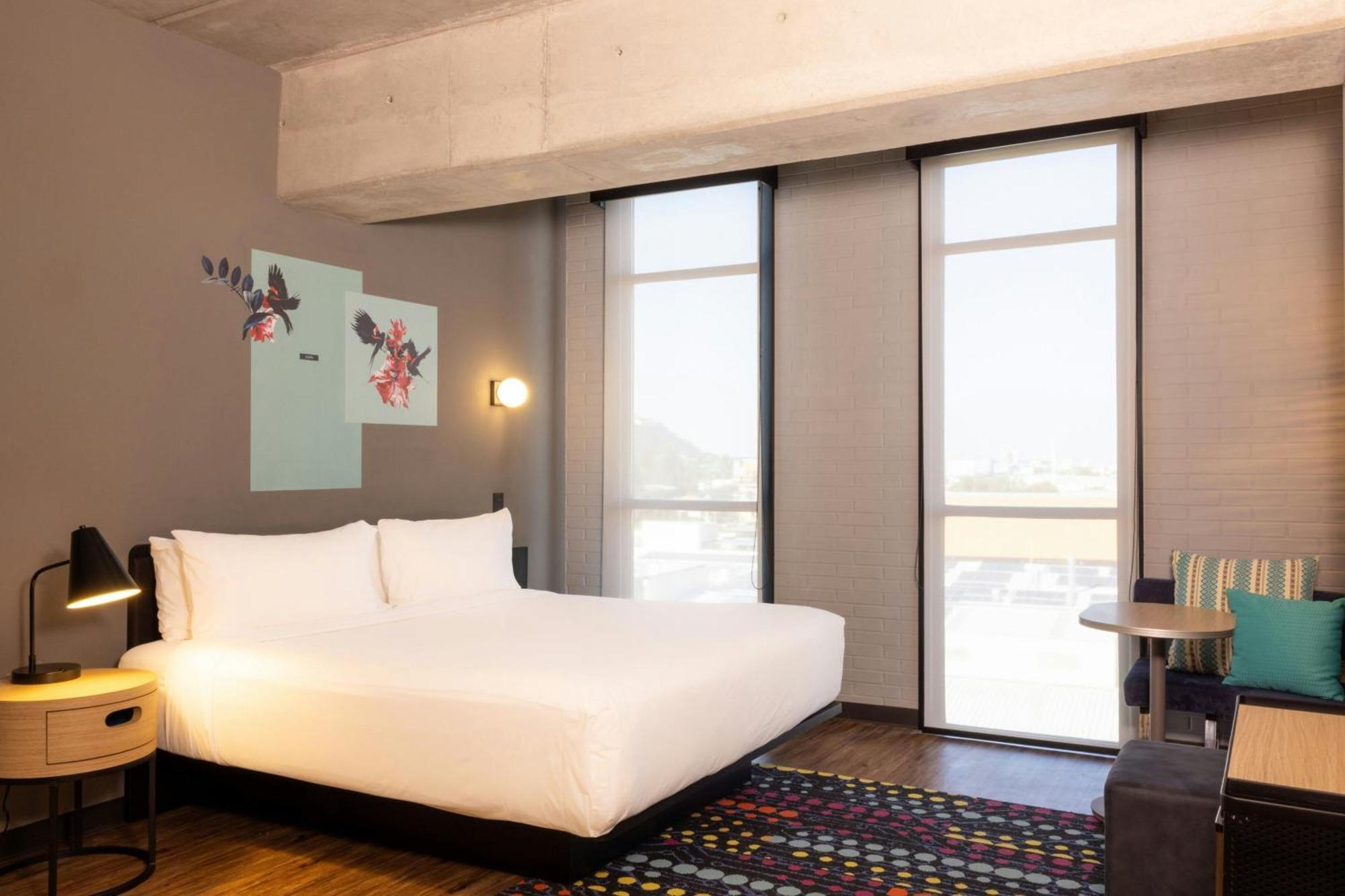 Отель Aloft Guadalajara Sur Санта-Анита Экстерьер фото