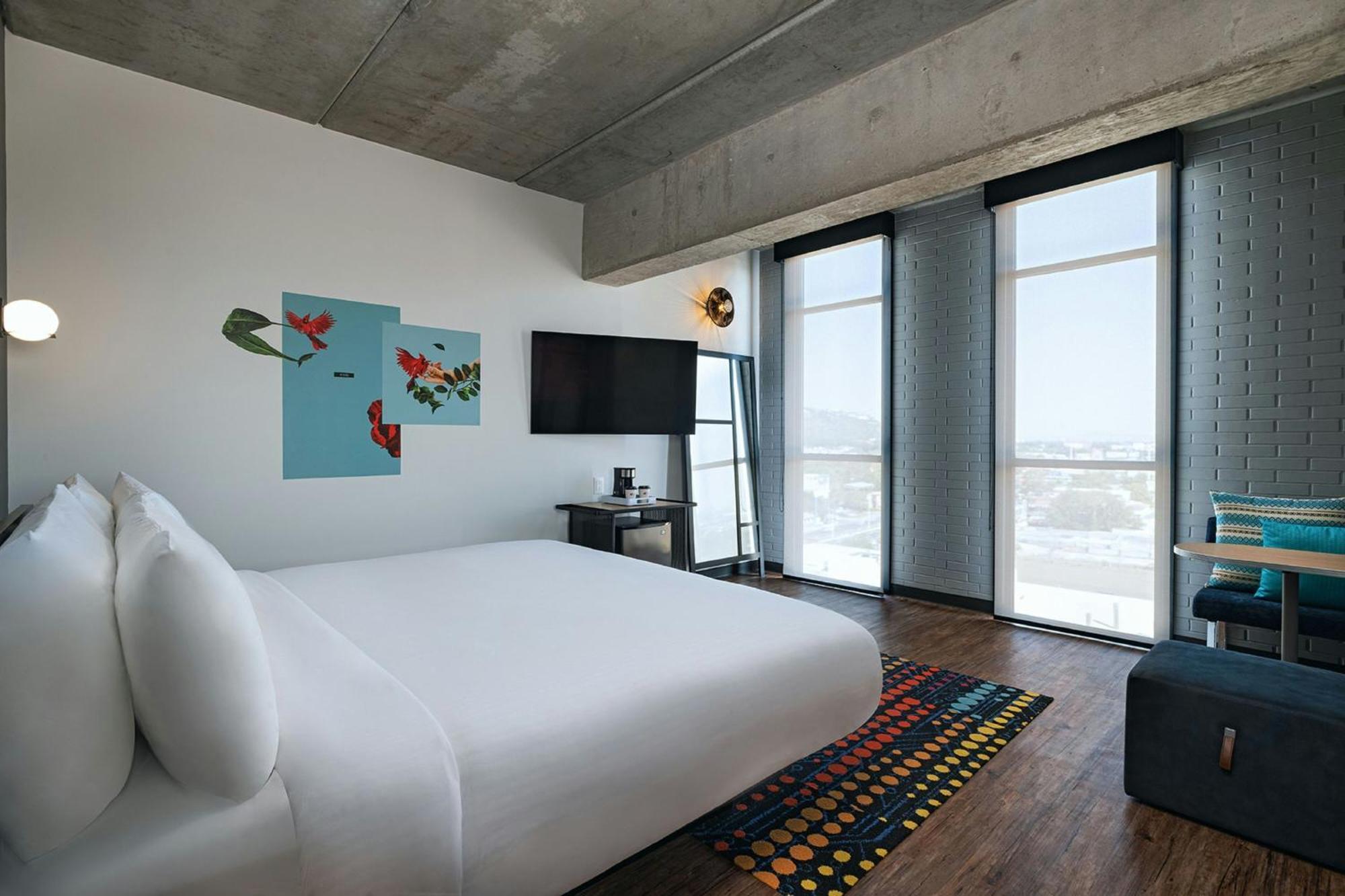 Отель Aloft Guadalajara Sur Санта-Анита Экстерьер фото