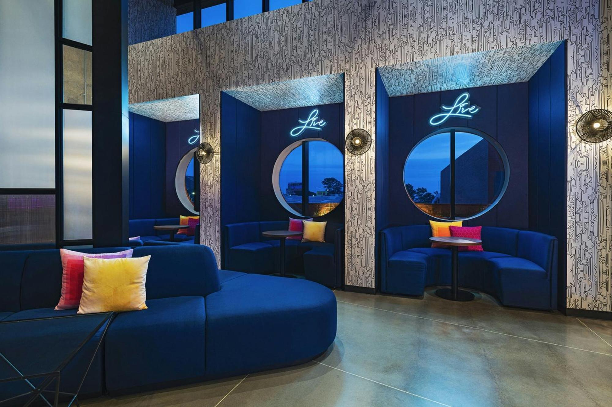 Отель Aloft Guadalajara Sur Санта-Анита Экстерьер фото
